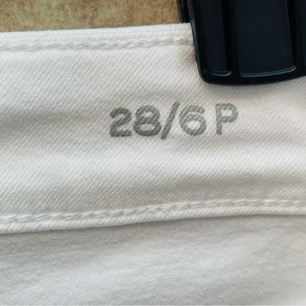 Women's Stylus Mid Rise 5 Pocket Skinny Ankle White Jeans, 6 Petite (28) - Picture 3 of 7